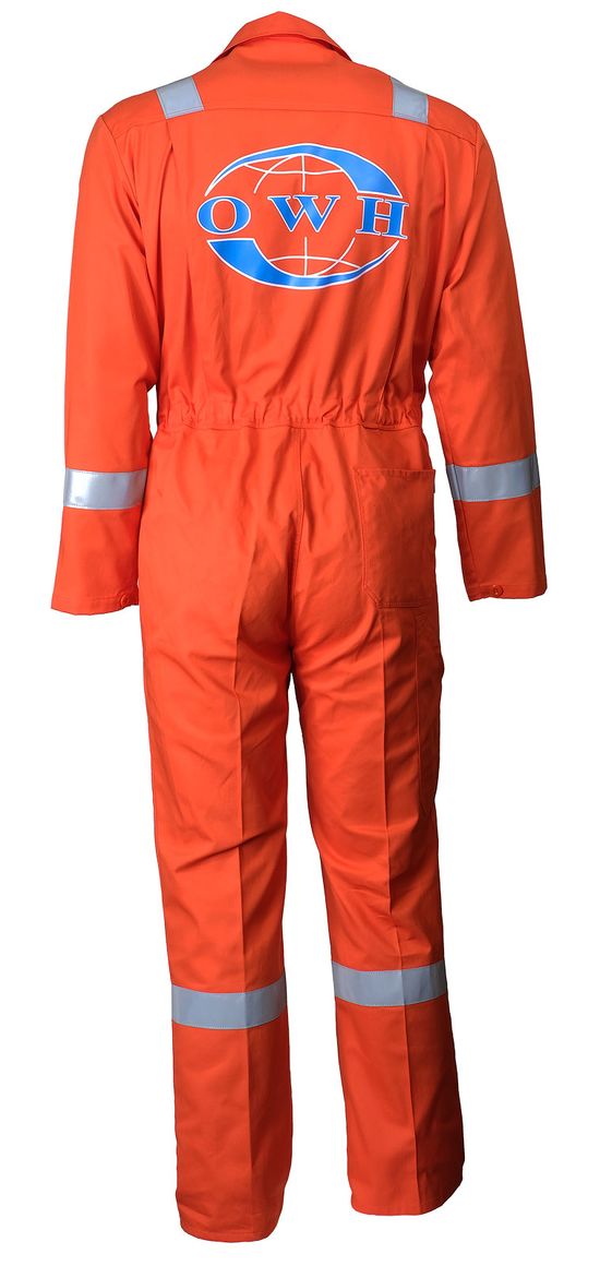 Летний комбинезон 830P-MASTER-U-75 из хлопка, вид сзади Летний комбинезон 830P-MASTER-U-75 из хлопка, вид сзади